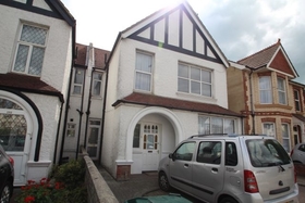 2 bedroom Flat to re...